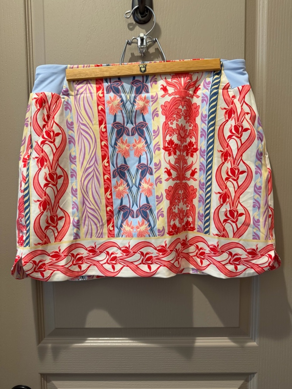 Walter Hagen Multicolor Floral & Stripe Mini Skirt - White, Red & Blue
